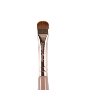 THE ULTIMATE DEFINING BRUSH